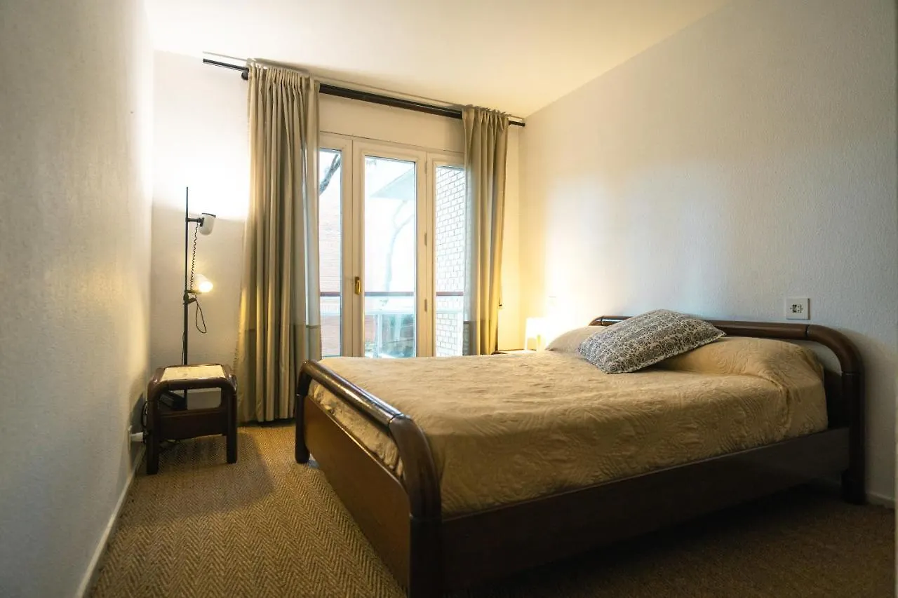 Gava Beach Apartment 0*,